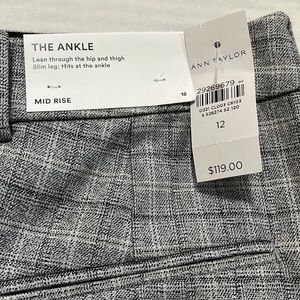 Ann Taylor Ankle Pant. Size 12